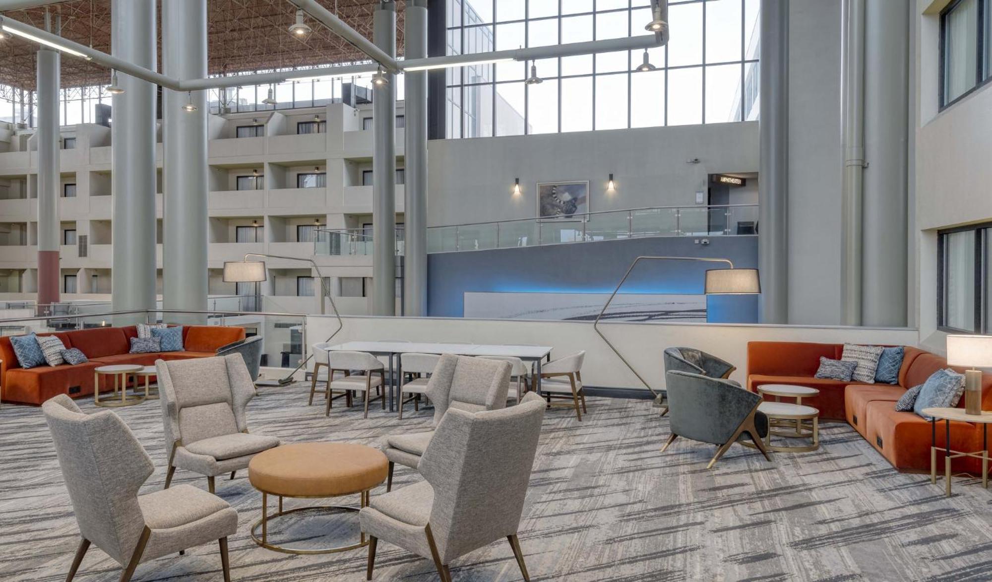 Hotel Crowne Plaza Indianapolis-Airport By Ihg Exteriér fotografie