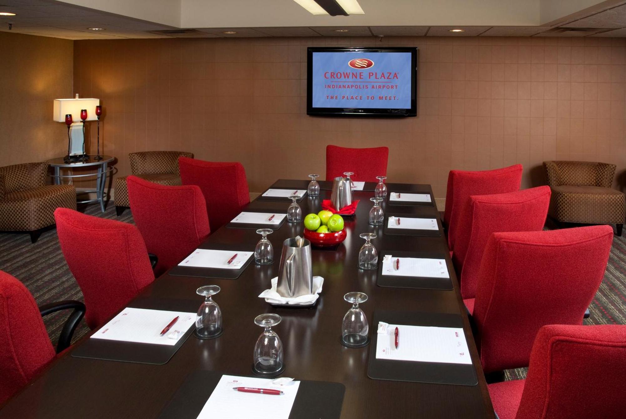 Hotel Crowne Plaza Indianapolis-Airport By Ihg Exteriér fotografie